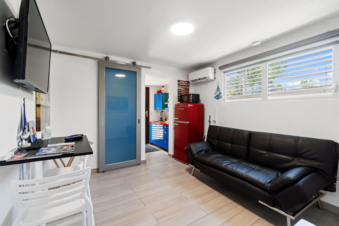 Coquí studio interior in Dorado, Puerto Rico